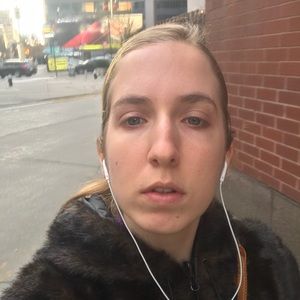 Meet your Posher, Isabel